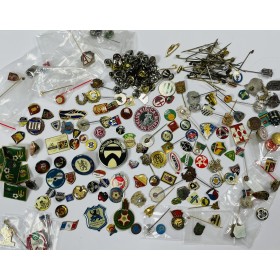Konvolut defekter Pins