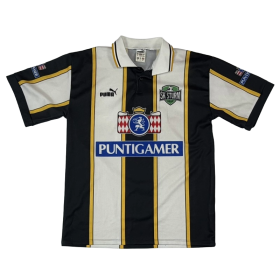 Trikot Sturm Graz, Medium