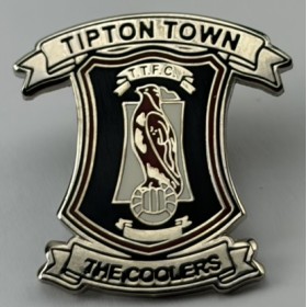 Pin Tipton Town FC (ENG)